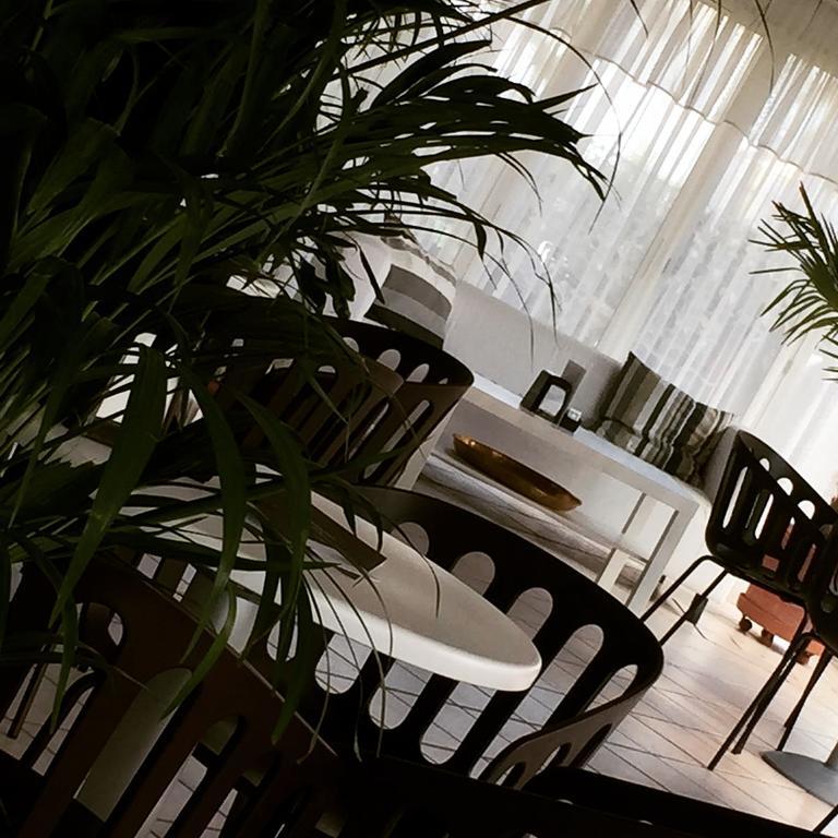 Hotel Benvenuto Каорле Экстерьер фото